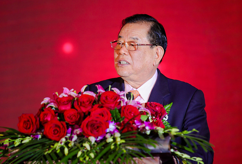 德業(yè)人將用心堅(jiān)守使命,<br>為實(shí)現(xiàn)夢(mèng)想不懼櫛風(fēng)沐雨、砥礪前行。
